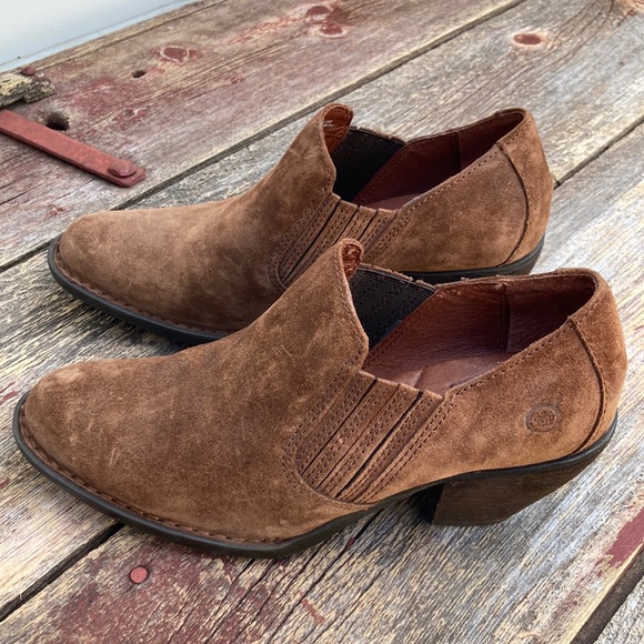 🌸Born Fredrika ankle ankle bootie 🌸 - Picture 8 of 12